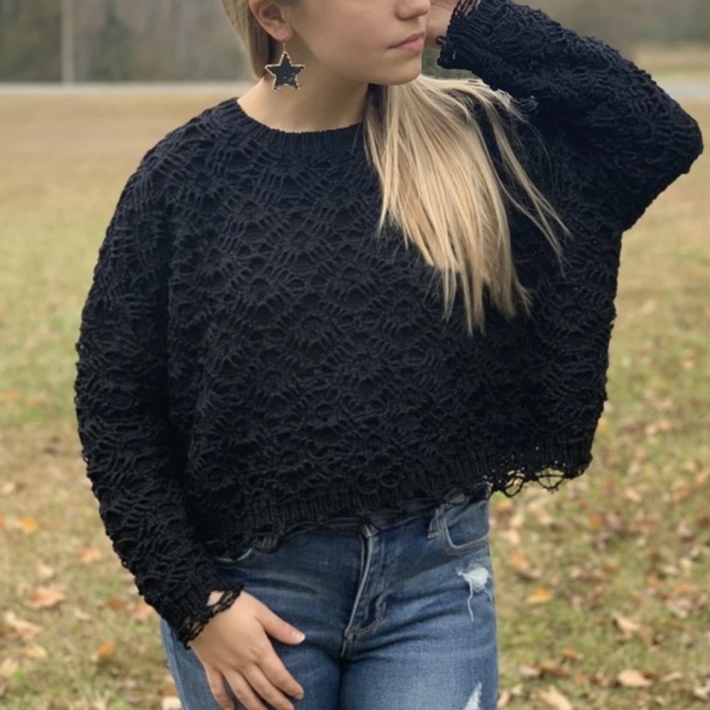 Storia Cropped crocheted Sweater